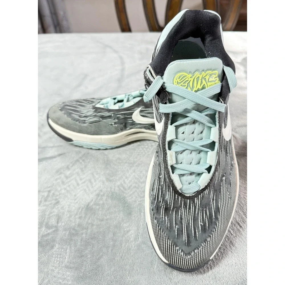 Nike‎ Zoom G.T. Cut 2 Shoes Womens Size 9.5 Gray Basketball Sneakers FQ8706-300